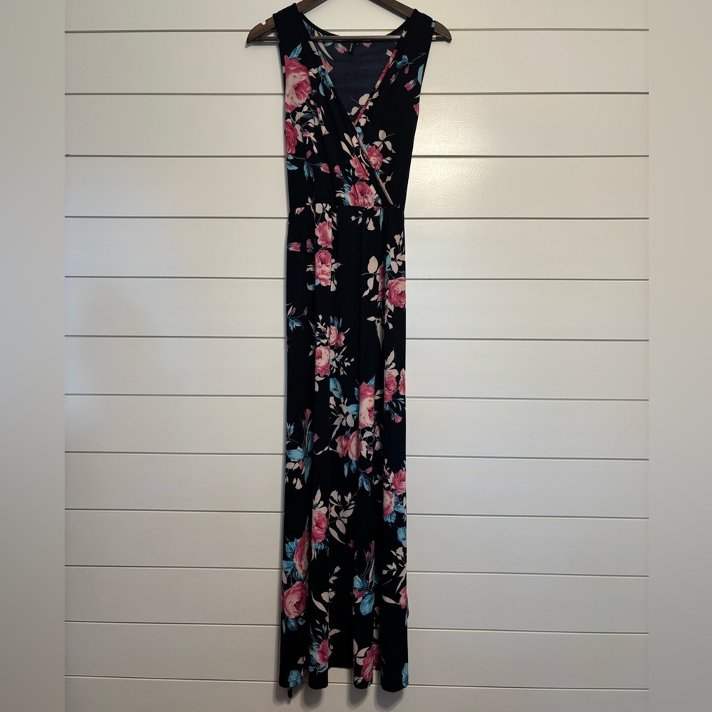 Chic Floral Maxi Dress